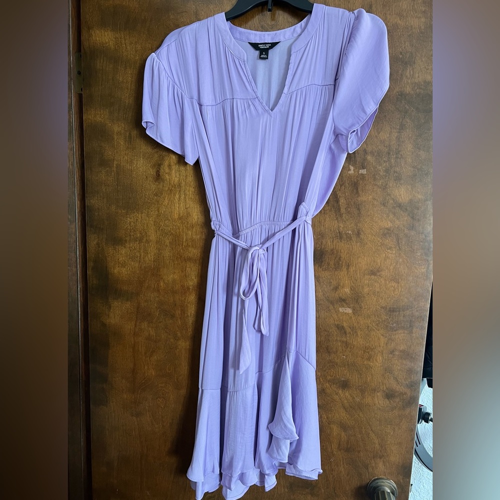 Vera Wang Lavender Short Sleeve Spring Dress